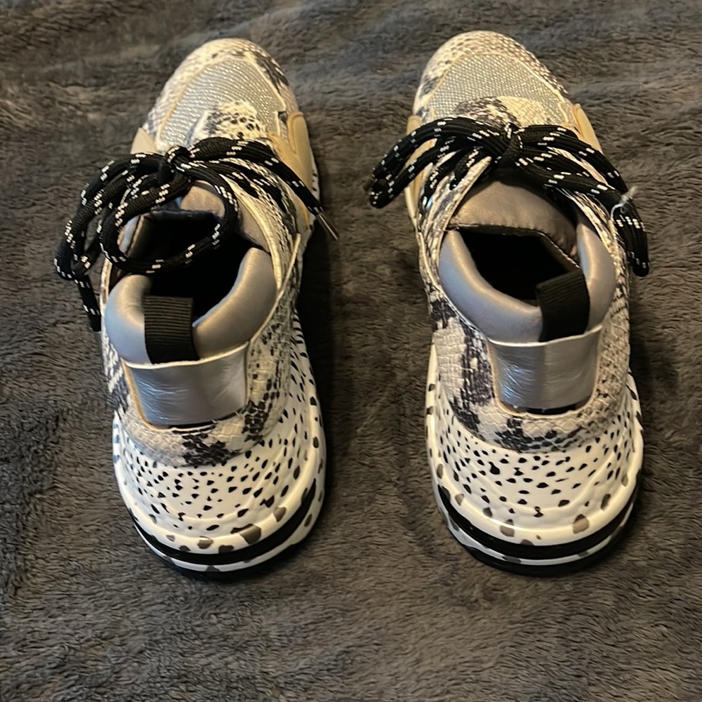 Steve Madden Worn Once Like New Condition - Size … - image 3